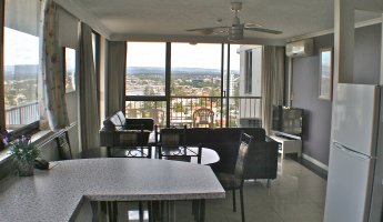 Anacapri 2 Bedroom Apartment Surfers Paradise