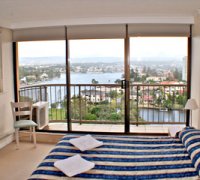 Anacapri 3 Bedroom Apartment Surfers Paradise